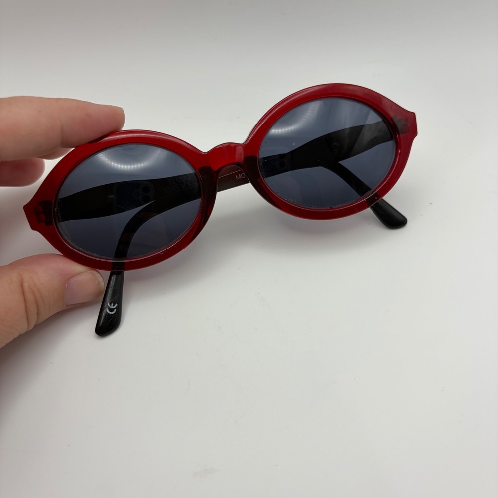 Vintage Gianni Versace MOD 401 COL 415 Red Oval Sunglasses Italy 90s Grunge